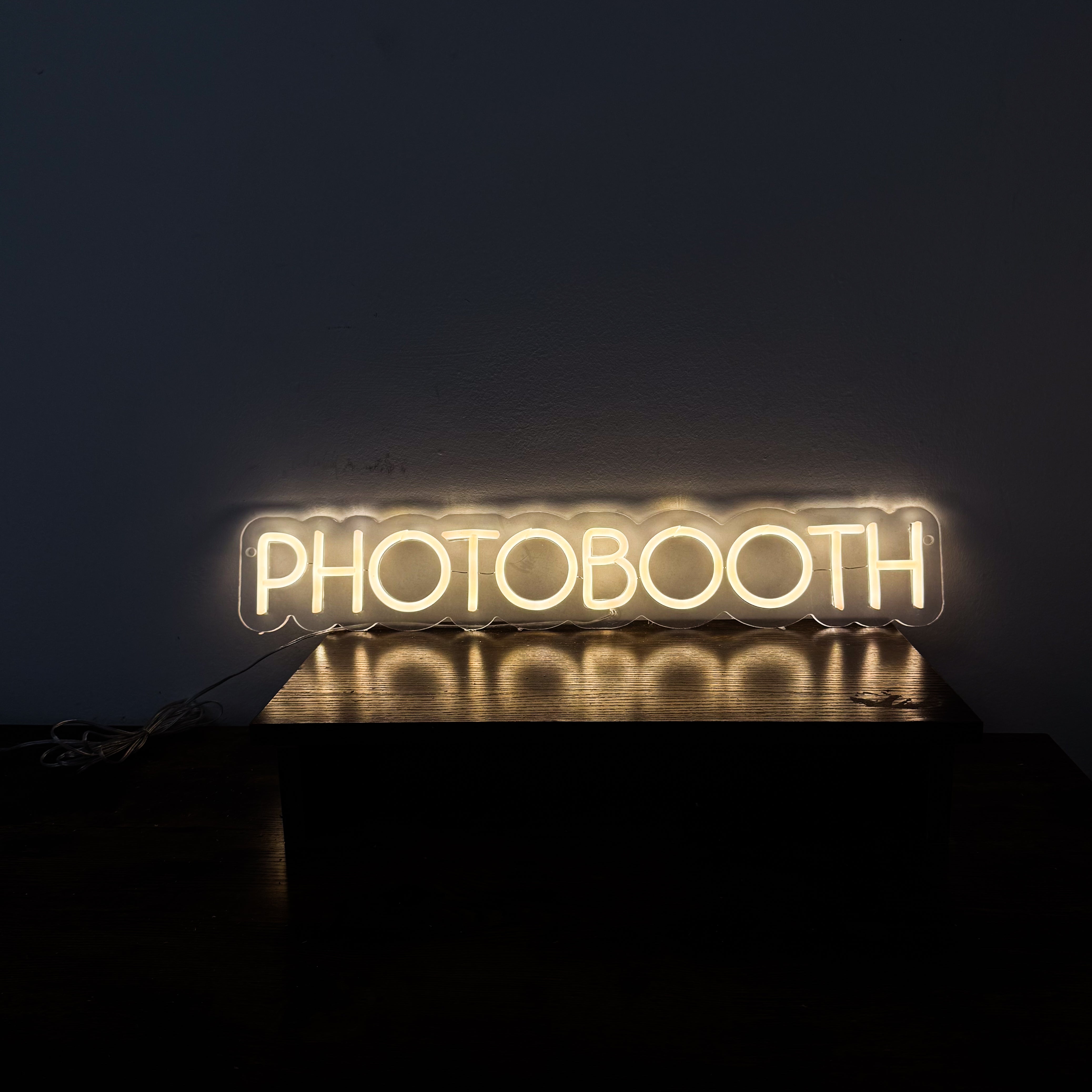 PhotoBooth LED -neonmerkki